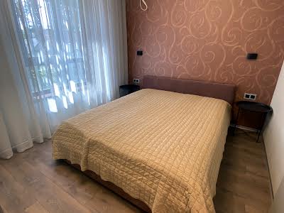квартира за адресою Українська вул., 1-Б/1