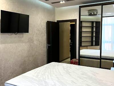 квартира за адресою Регенераторна вул., 4