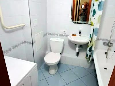 квартира за адресою Григорія Ващенка вул., 1