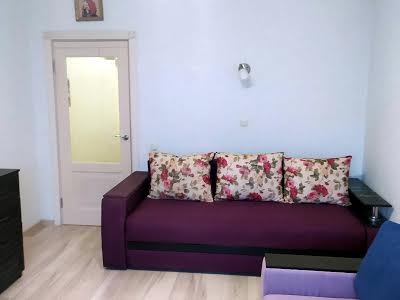 квартира по адресу Александра Попова ул., 3