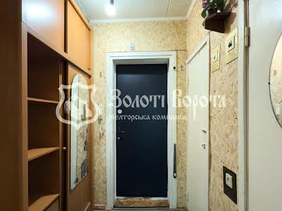 квартира за адресою Симиренка вул., 18а