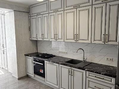квартира по адресу Радісна, 2