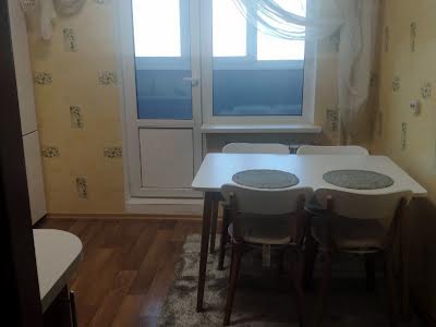квартира за адресою Білицька вул., 18