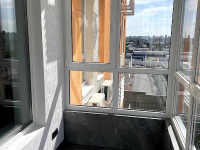 квартира за адресою Олеся Бердника вул., 1-Г