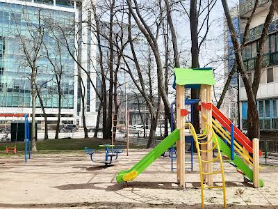 квартира за адресою Солом'янська вул., 10