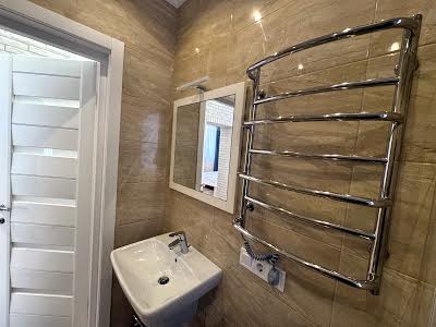 комерційна за адресою Подільська вул., 54/1