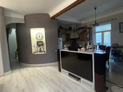 квартира за адресою Михайла Бойчука вул. (Кіквідзе), 5