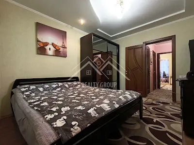 квартира за адресою Івана Авраменка вул. (Корнійчука), 13
