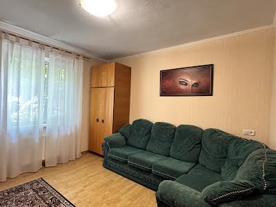 будинок за адресою с. Глибоке, Дзержинського, 7