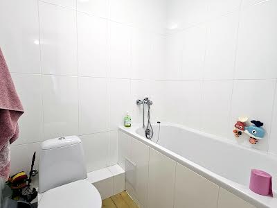 квартира за адресою Володимира Івасюка вул., 7