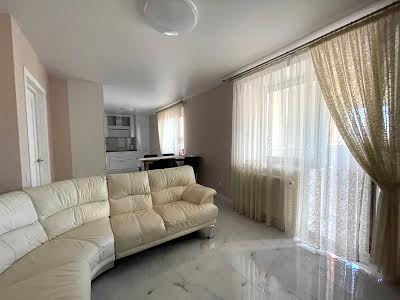 квартира за адресою Злуки просп., 47а