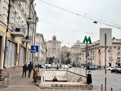 квартира за адресою Київ, Богдана Хмельницького вул., 10