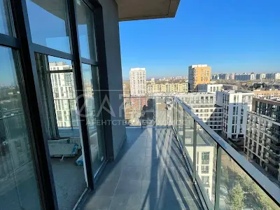 квартира за адресою Салютна, 2