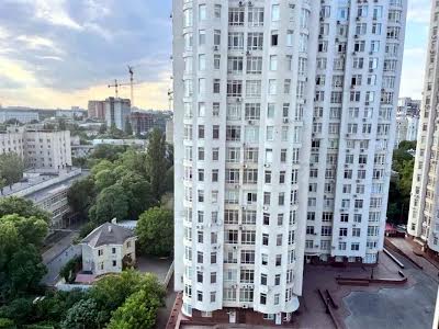 квартира за адресою Французький бульв., 22б