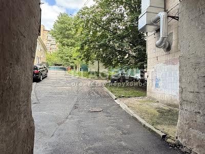 квартира за адресою Велика Васильківська вул. (Червоноармійська), 81