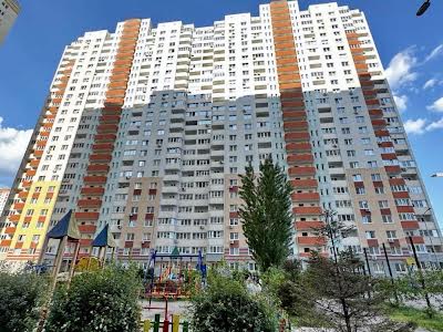 квартира за адресою Софії Русової вул., 7-А