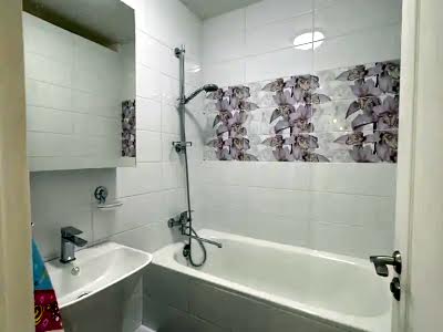 квартира за адресою Героїв просп., 30