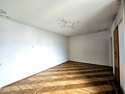 квартира за адресою Оболонська вул., 12