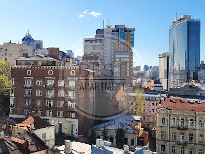 квартира за адресою Круглоуніверситетська вул., 3-5