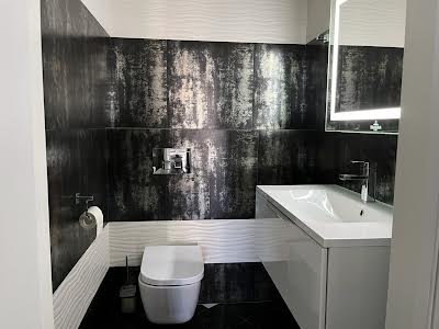квартира за адресою Дегтярна вул., 19