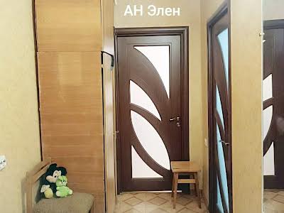 квартира за адресою 40-річчя Оборони Одеси вул., 8