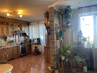 квартира за адресою Науки просп., 62-А