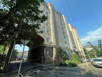 квартира за адресою Кудрявський узвіз, 3-Б