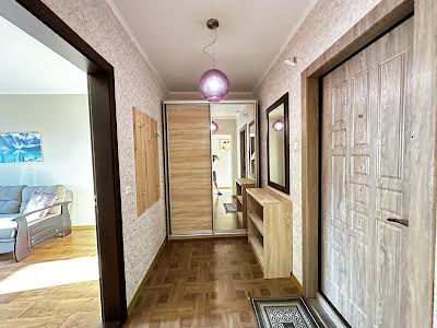 квартира за адресою Сергія Данченка вул., 5