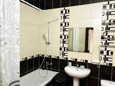 квартира за адресою Сім'ї Кульженків вул. (Петра Дегтяренка), 35