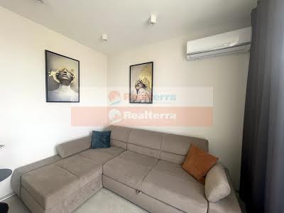 квартира за адресою Олени Теліги вул., 25