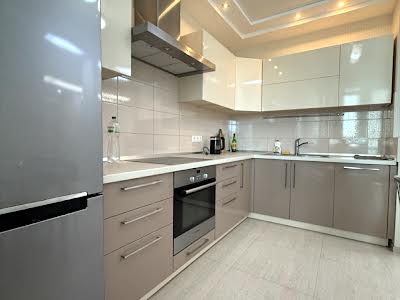квартира за адресою Патріарха Мстислава Скрипника вул., 40