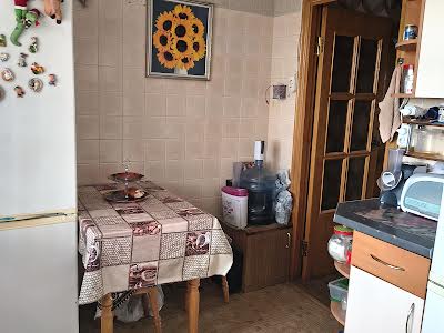 квартира за адресою Леоніда Бикова бульв., 4