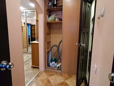квартира за адресою Академіка Глушкова просп., 45