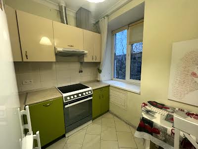 квартира за адресою Михайла Бойчука вул. (Кіквідзе), 37