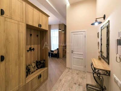 квартира за адресою Стрілецька вул., 28
