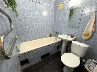 квартира за адресою Михайла Бойчука вул. (Кіквідзе), 13-А