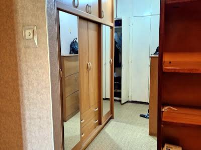квартира за адресою Ревуцького вул., 11В