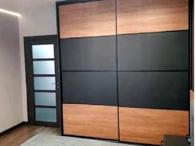 квартира за адресою Сім'ї Кульженків вул. (Петра Дегтяренка), 37