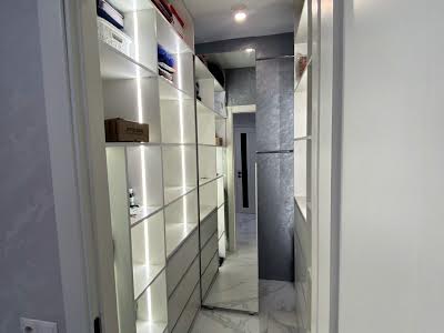 квартира по адресу Зеленая ул., 281б