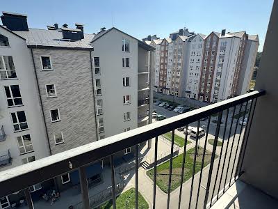 квартира по адресу Героев Крут ул., 8