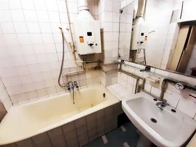 квартира за адресою Андрія Верхогляда вул. (Михайла Драгомирова), 10/10