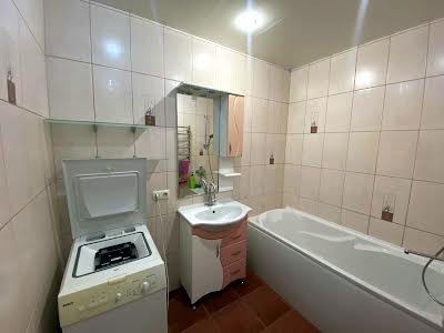 квартира по адресу Героев просп., 21