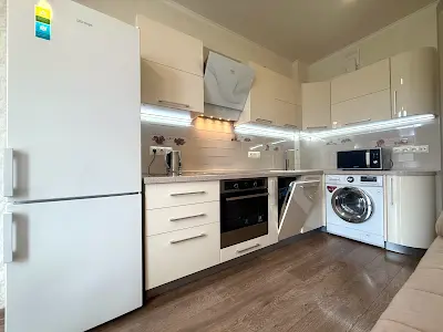 квартира за адресою Регенераторна вул., 4