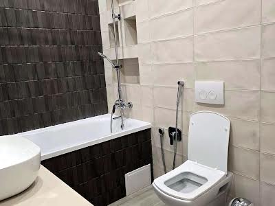 квартира за адресою Авраама Лінкольна вул., 6а