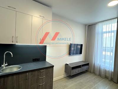 квартира за адресою Залізнична вул., 32