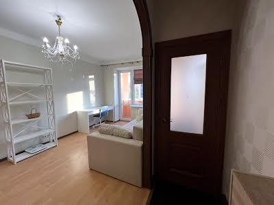квартира по адресу Соборности просп. (Воззʼєднання), 18