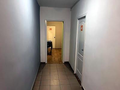 комерційна за адресою Богданівська вул., 20