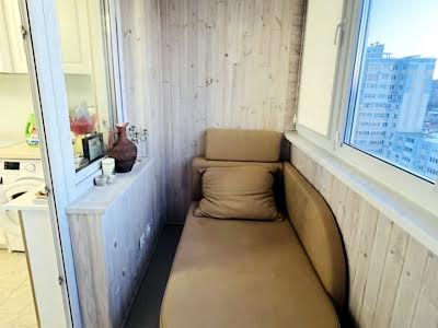 квартира за адресою Сергія Данченка вул., 28-Б