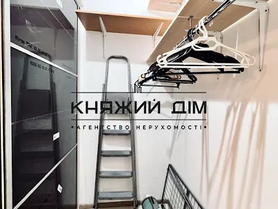 квартира по адресу Уинстона Черчилля ул. (Красноткацкая), 43