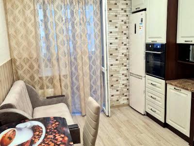 квартира за адресою Заливна вул., 4